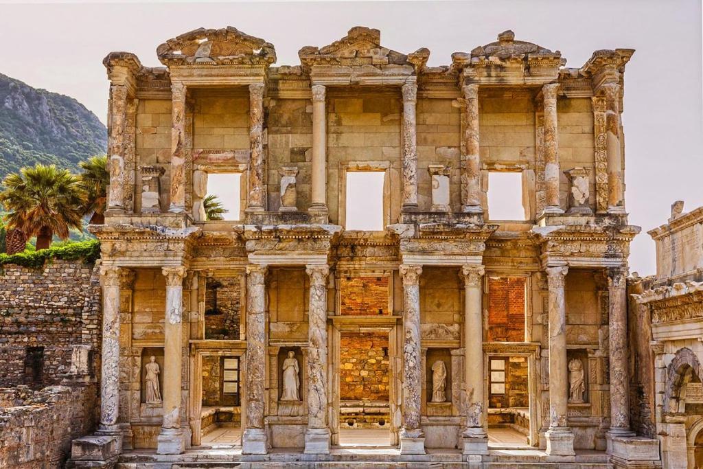 Pir Efes Konaklari İzmir Luaran gambar