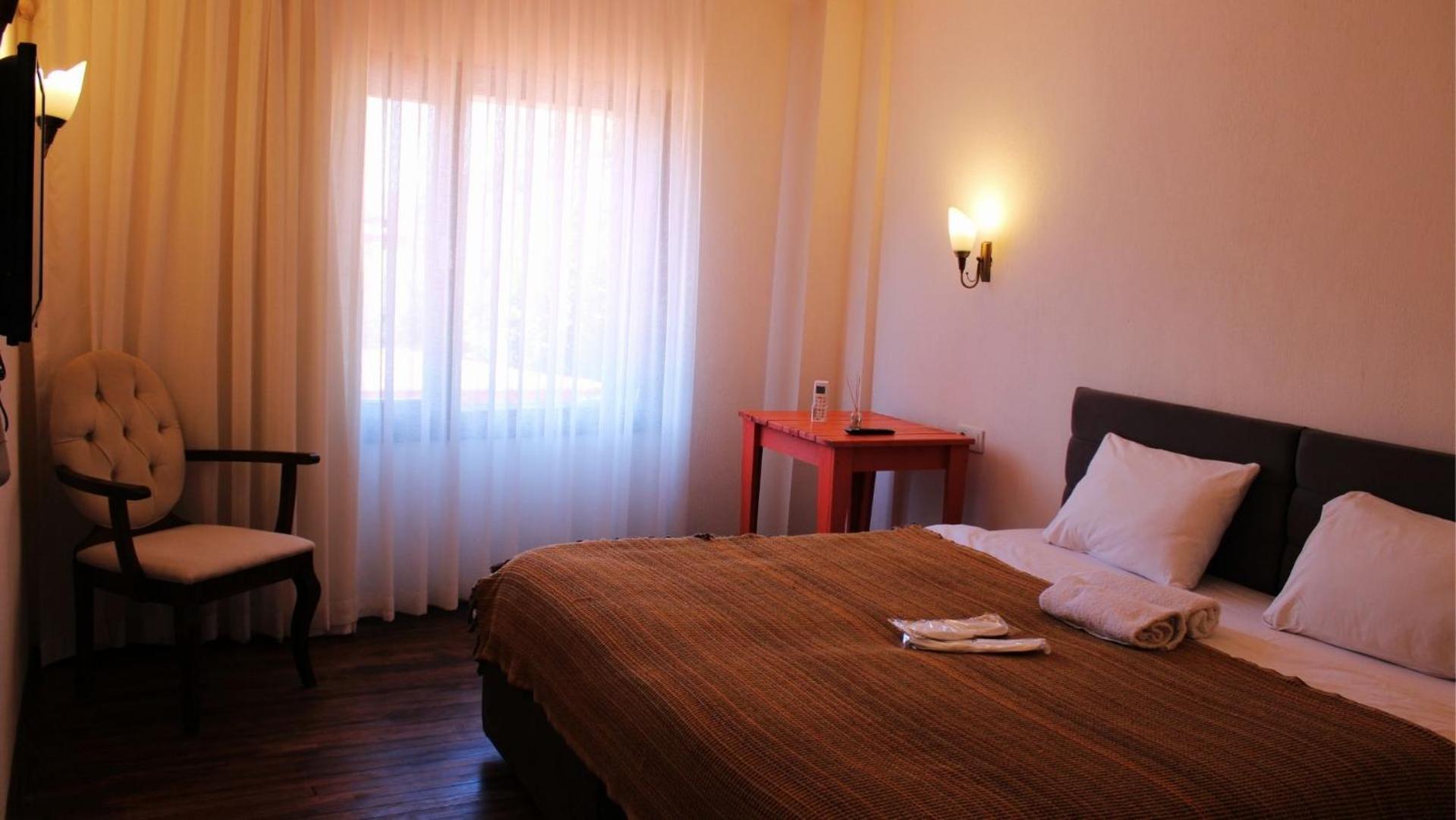 Pir Efes Konaklari İzmir Luaran gambar