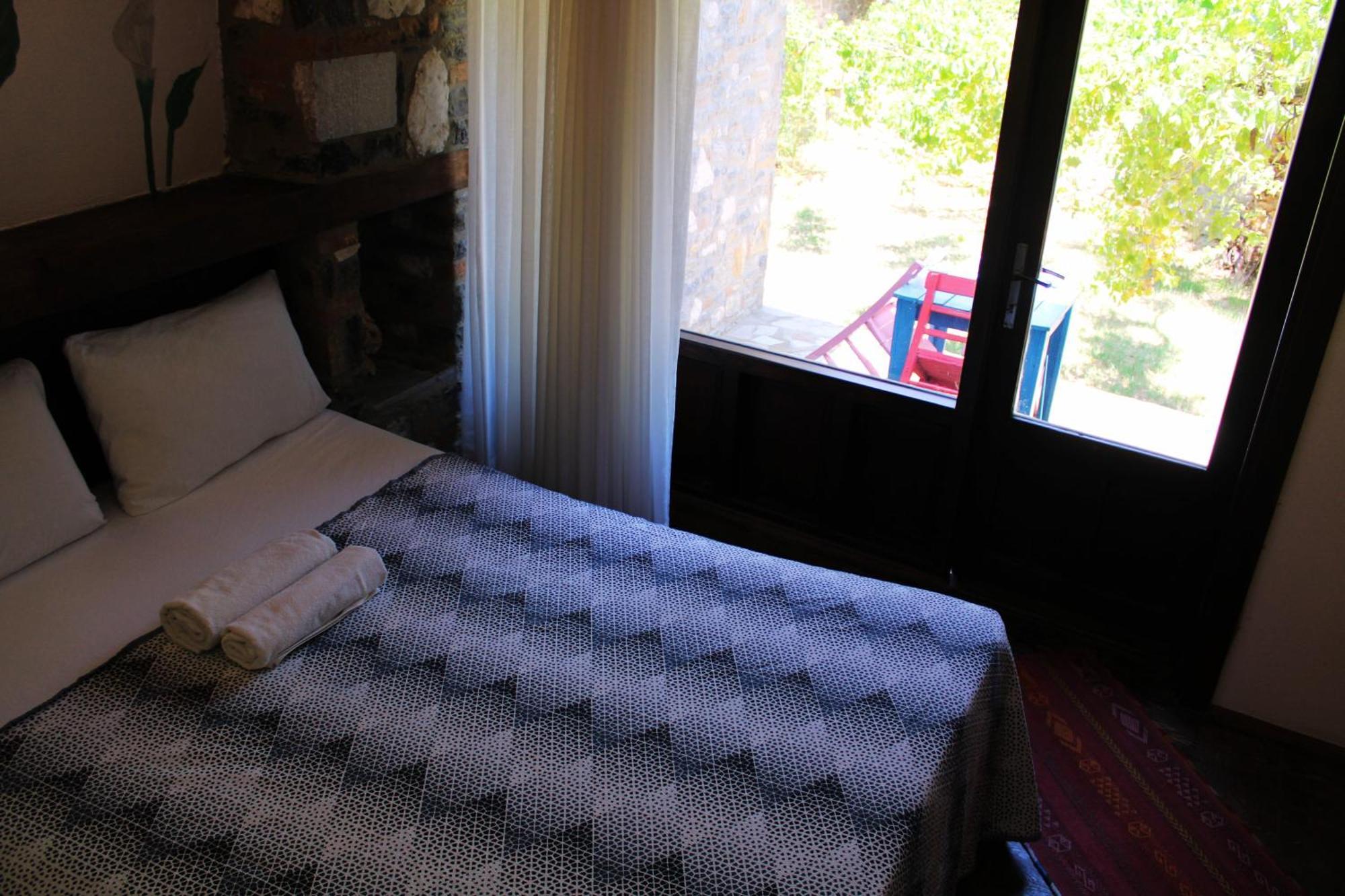Pir Efes Konaklari İzmir Luaran gambar
