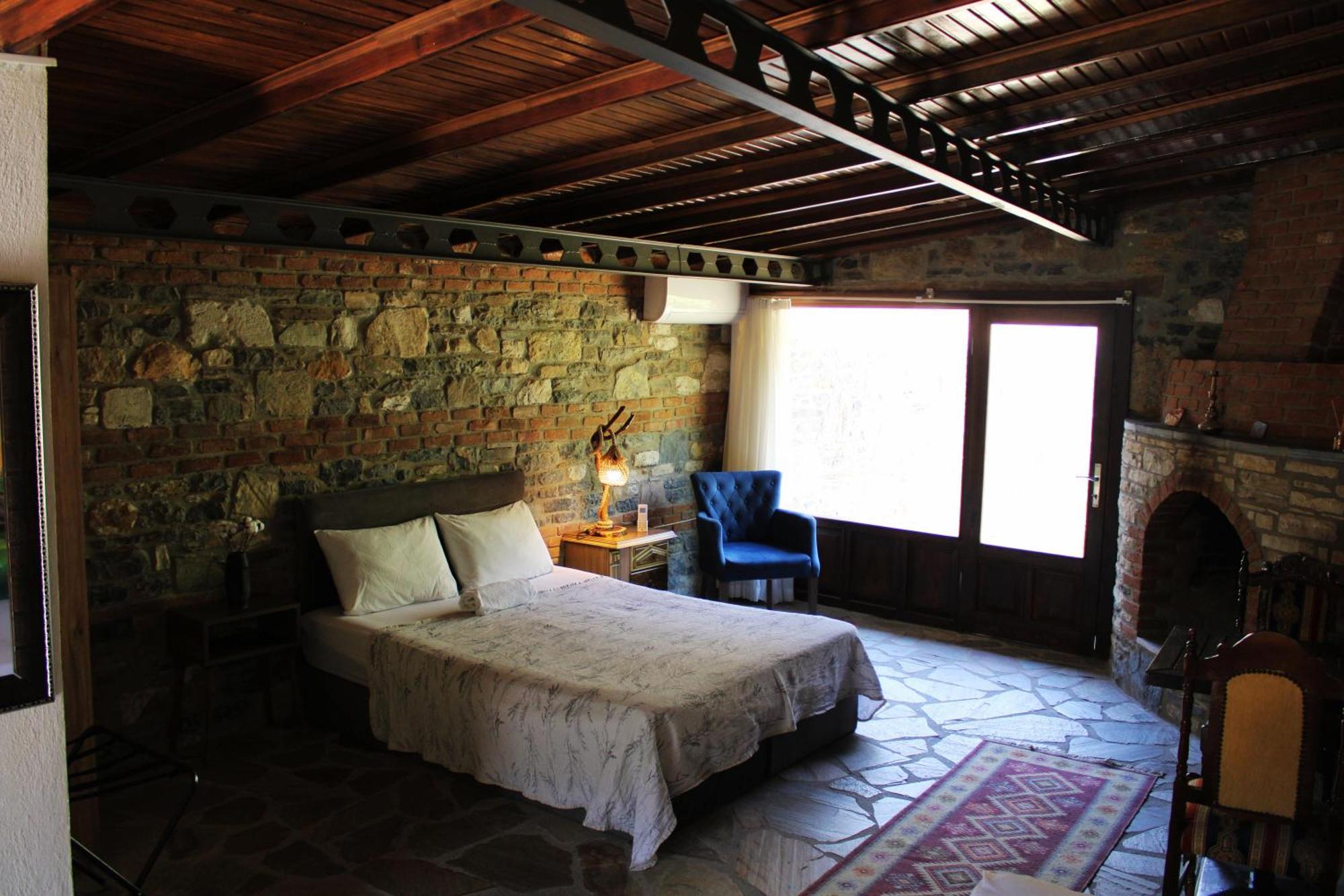 Pir Efes Konaklari İzmir Luaran gambar